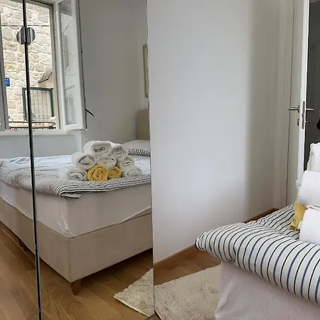 Old Cezar For 10 Appartement *
