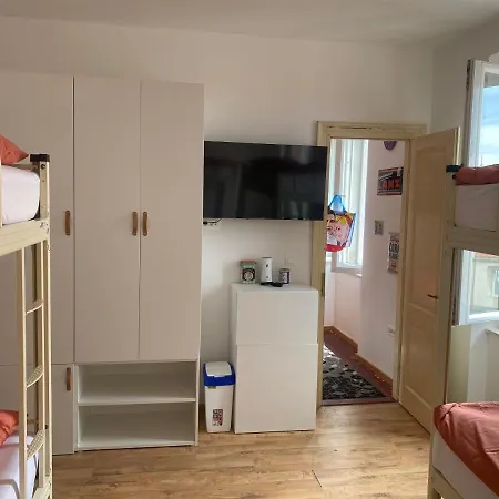 Old Cezar For 10 Appartement